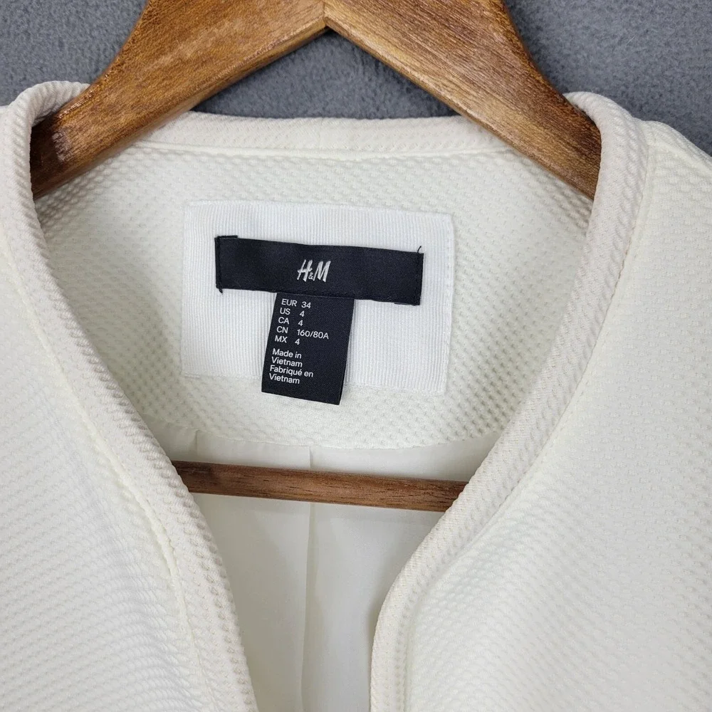 H&M Overcoat Women 4 White Lined Pockets Textured Long Sleeve Open Grannycore 70